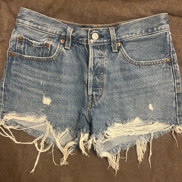 Levi's Classic 501 Shorts - Picture 1 of 8